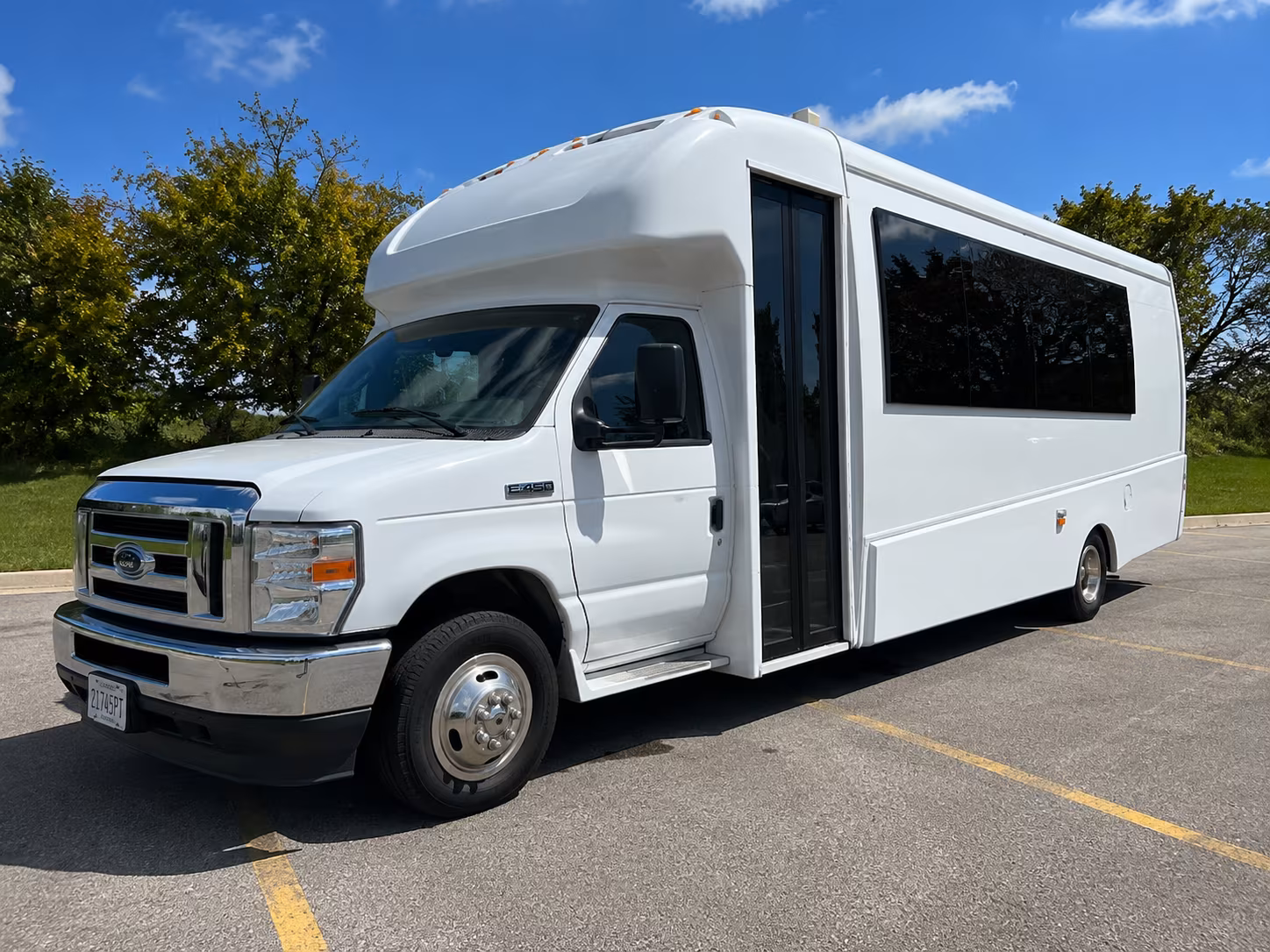 Glendale Birthday, Sweet 16, & Quinceañera Party Bus Rentals