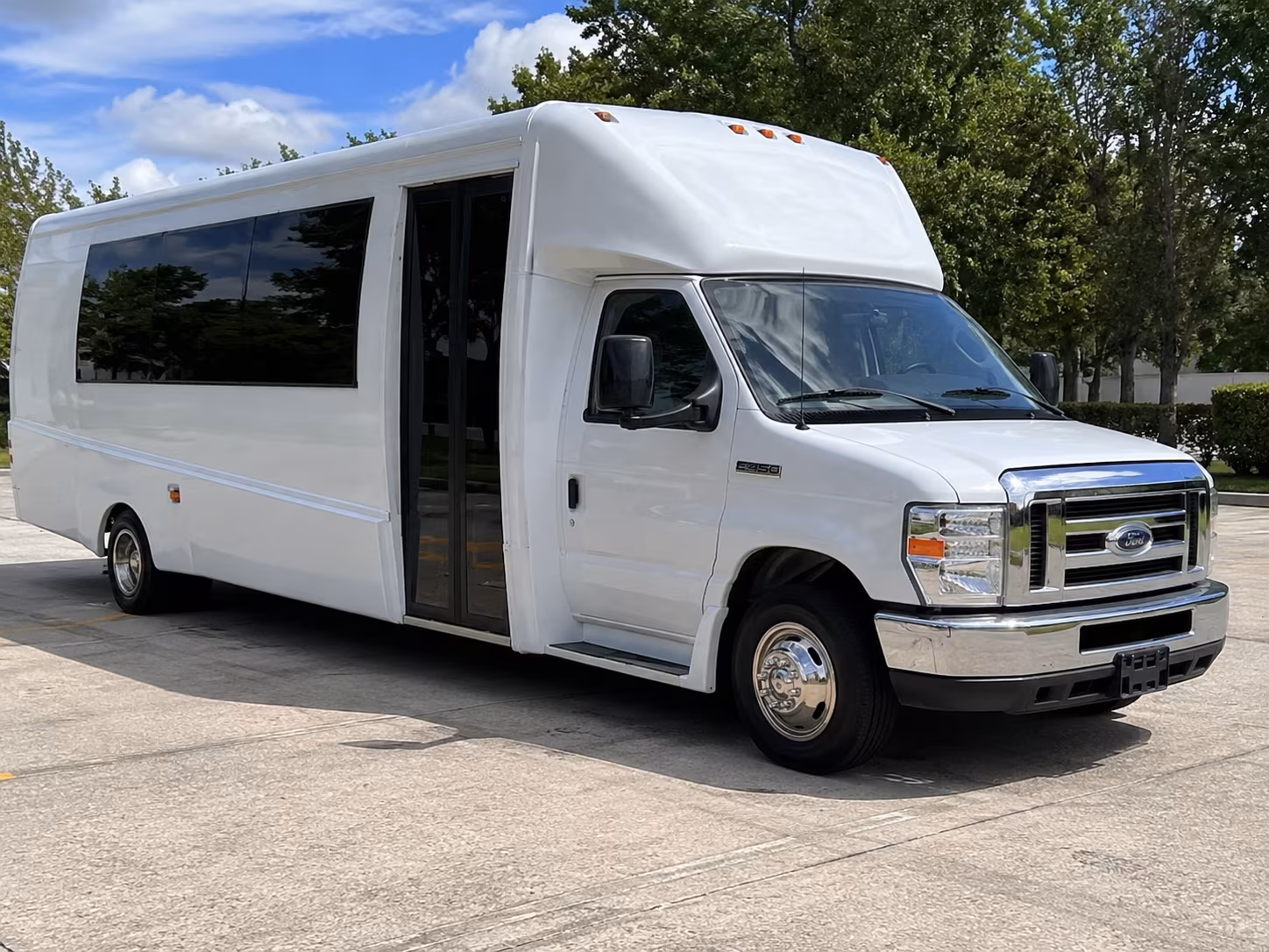 Moorpark Homecoming & Prom Party Bus Rentals