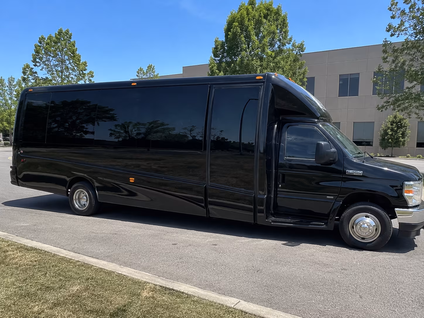 Santa Monica Birthday, Sweet 16, & Quinceañera Party Bus Rentals