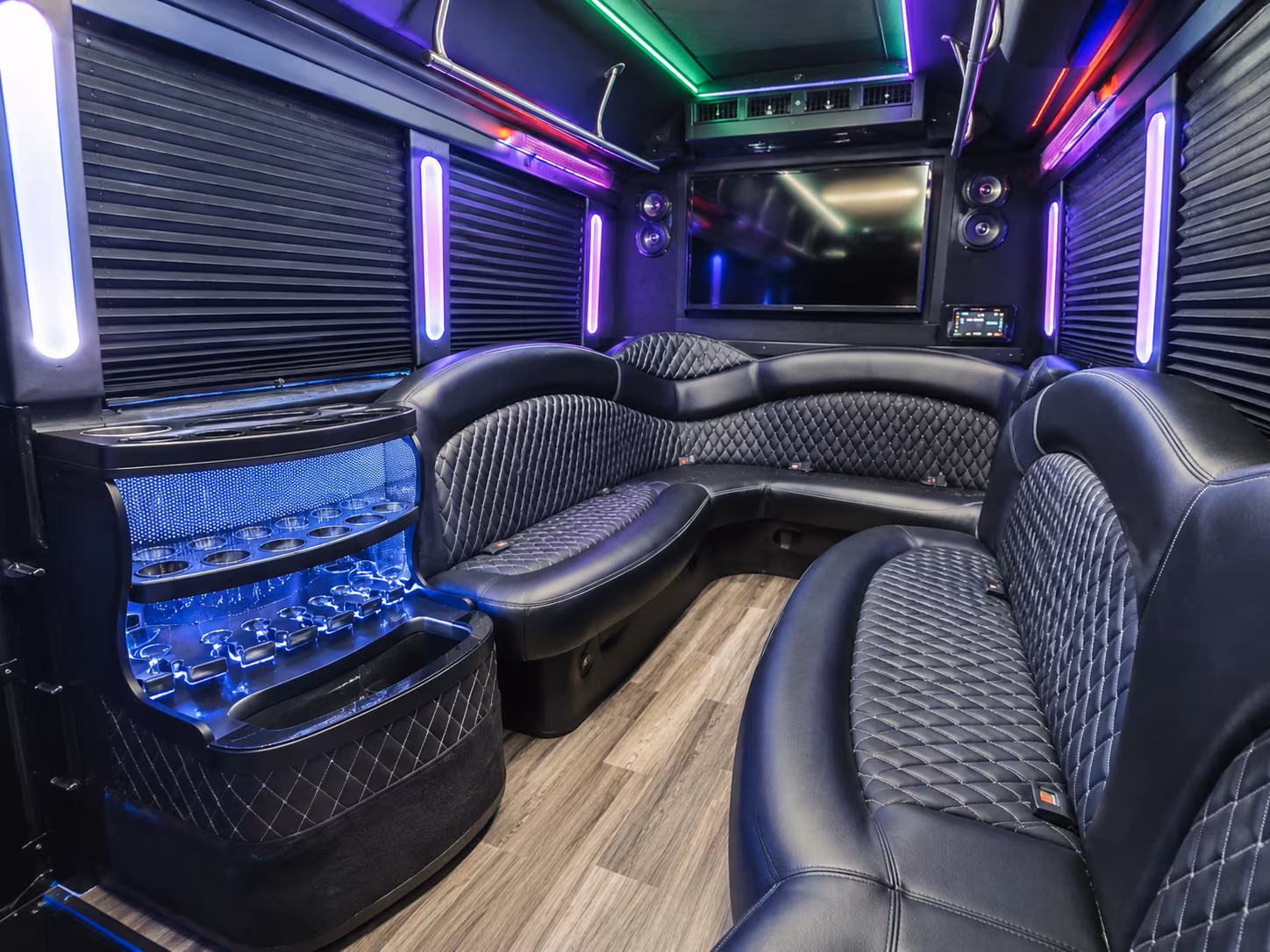 Simi Valley Winery Tour & Pub Crawl Transportation party bus exterior